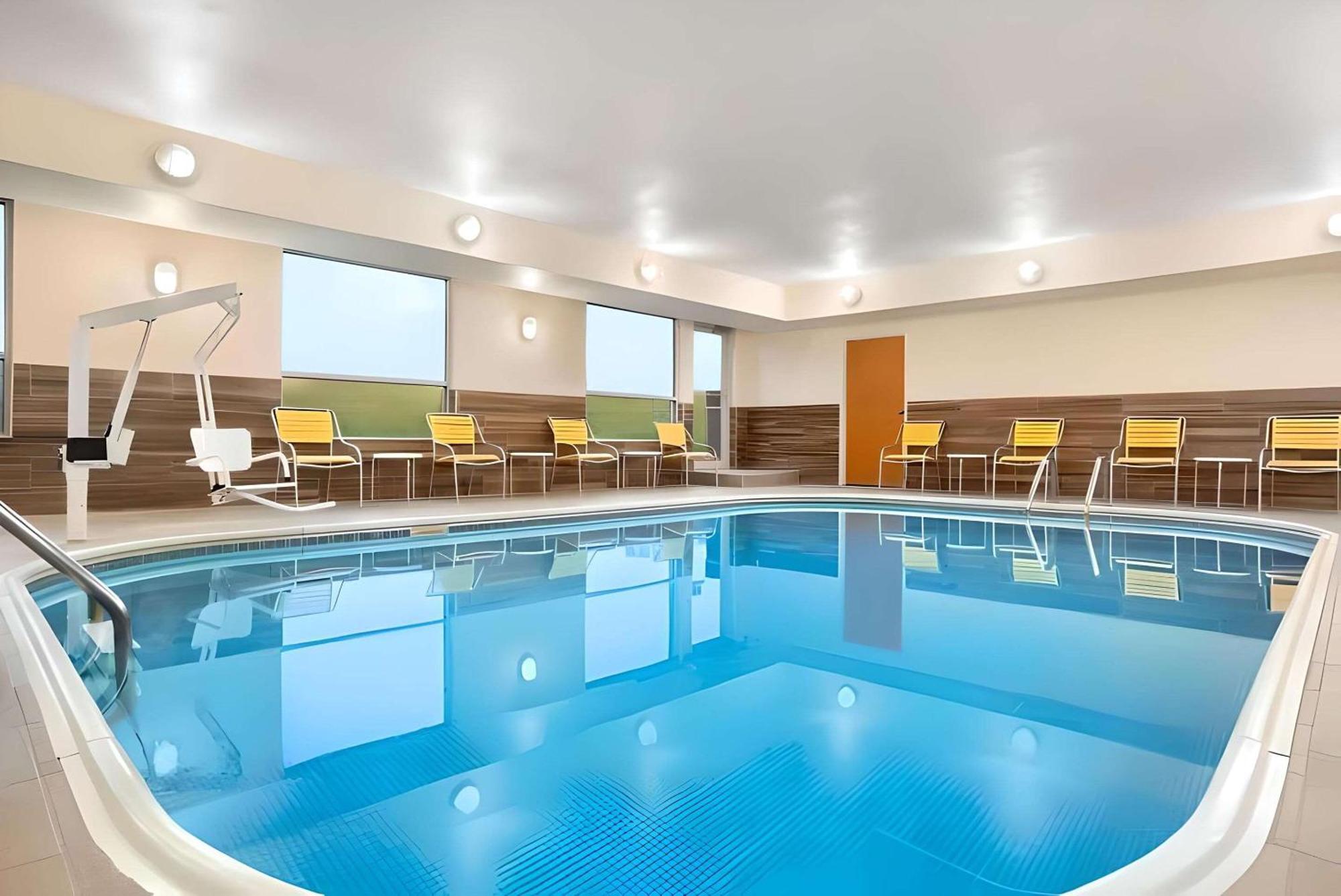 Dubuque Inn & Suites Εξωτερικό φωτογραφία
