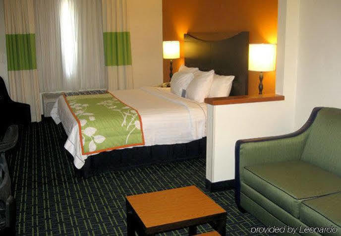 Dubuque Inn & Suites Εξωτερικό φωτογραφία